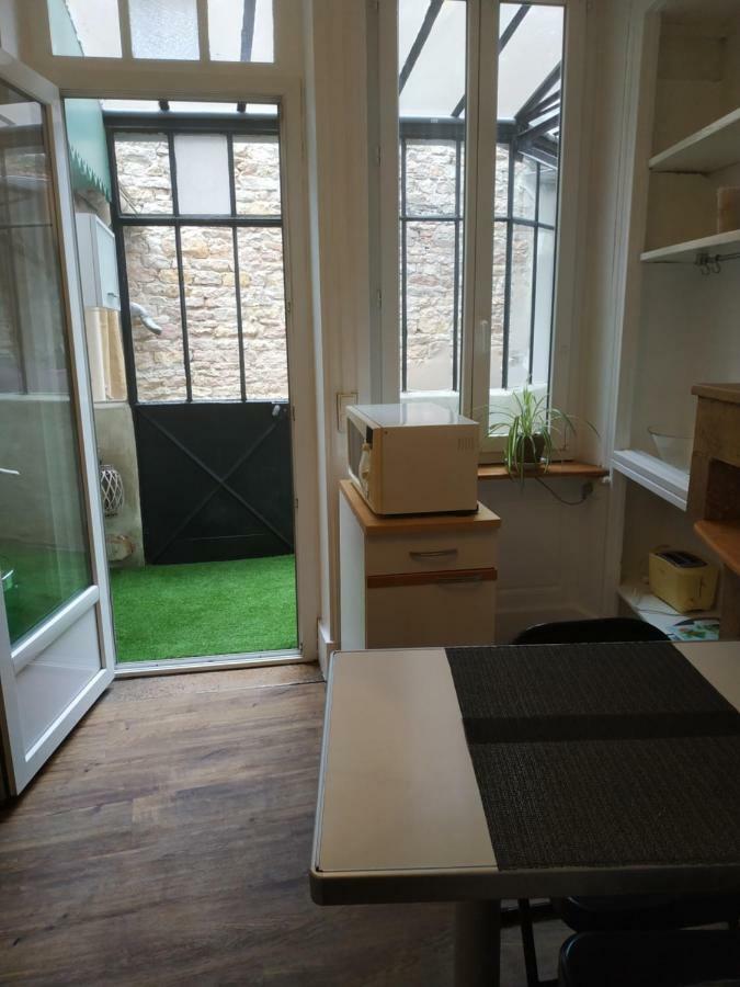 Gite De La Madeleine 80 M2 Турню Екстер'єр фото